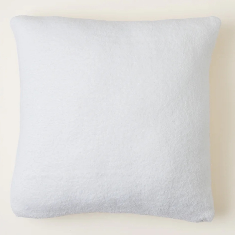 NWT Barefoot Dreams CozyChic Classic Pillow in Pearl - 20” x 20”